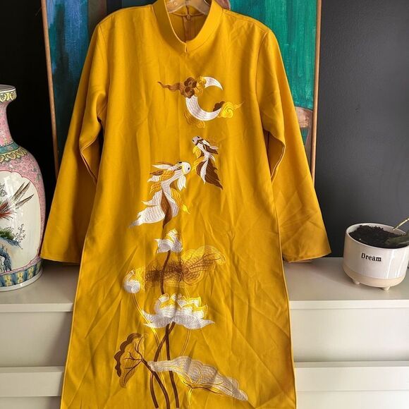 Golden Embroidered Women's Long Blouse L - Picture 2 of 16